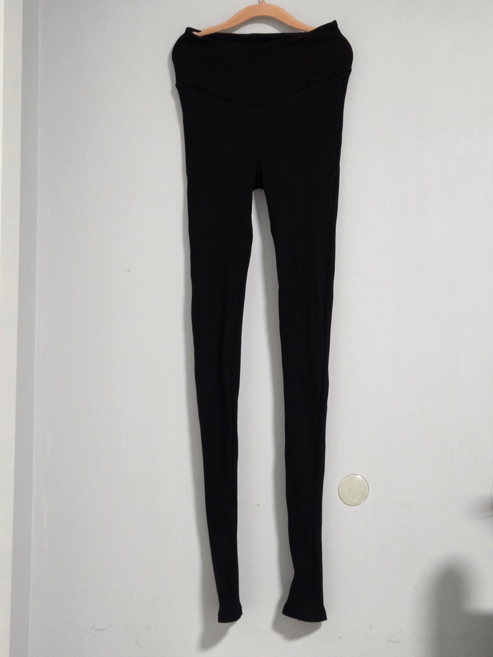 Naked Wardrobe Ribbed Knit High-Waist Leggings